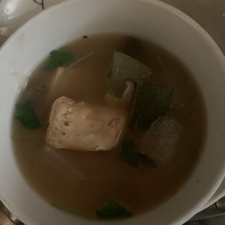 椎茸と冬瓜の豆腐味噌汁